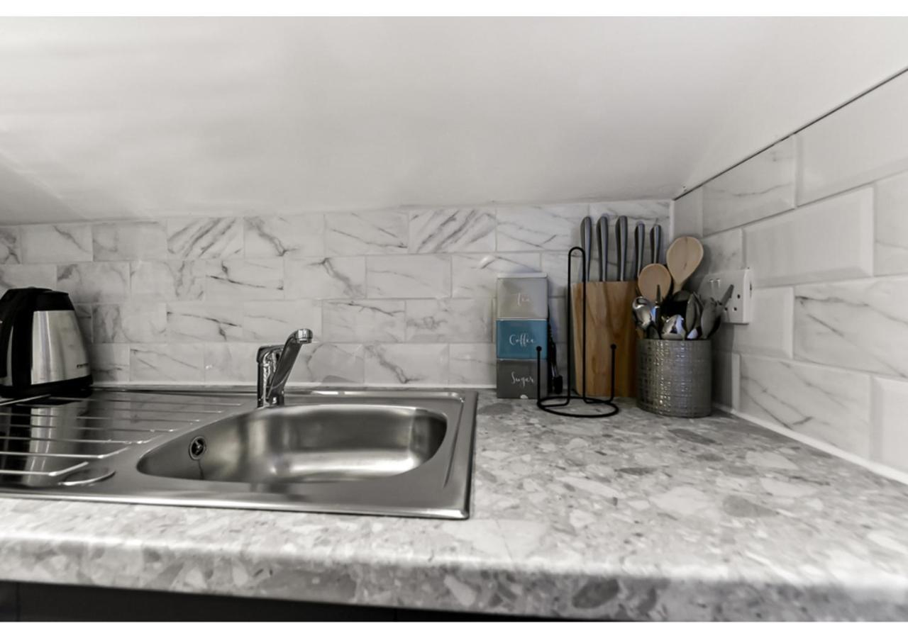 Apartmán Sleek And Modern Studio With Minimalist Vibe Chelmsford Exteriér fotografie