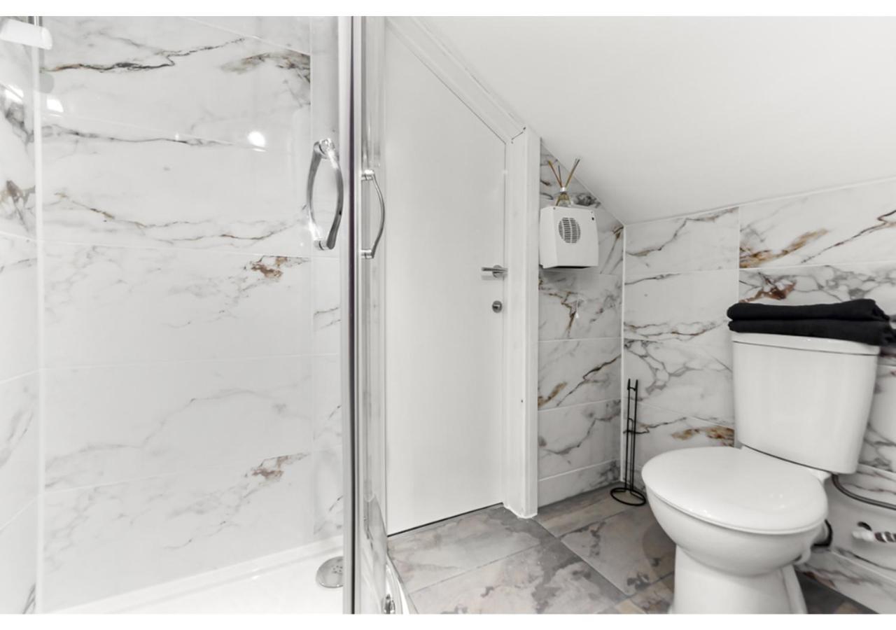 Apartmán Sleek And Modern Studio With Minimalist Vibe Chelmsford Exteriér fotografie