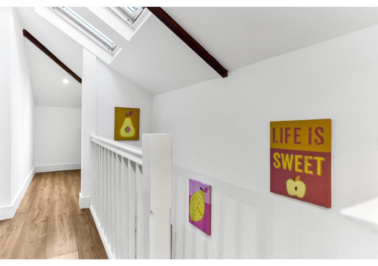 Apartmán Sleek And Modern Studio With Minimalist Vibe Chelmsford Exteriér fotografie