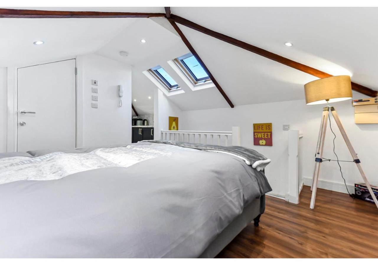 Apartmán Sleek And Modern Studio With Minimalist Vibe Chelmsford Exteriér fotografie