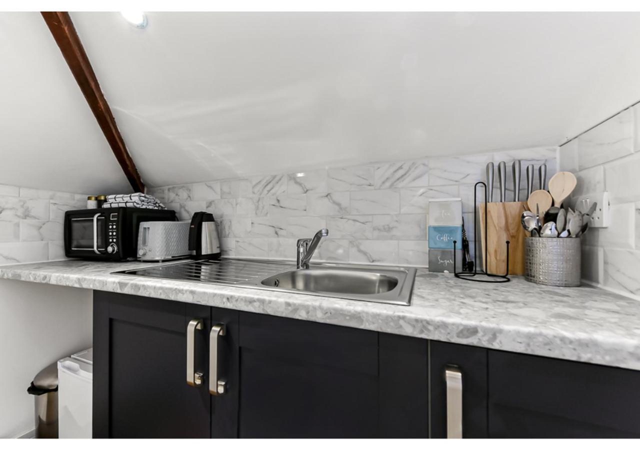Apartmán Sleek And Modern Studio With Minimalist Vibe Chelmsford Exteriér fotografie